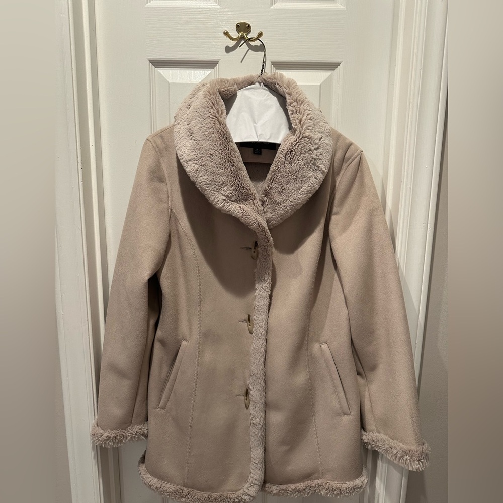 Jones New York Beige Faux Fur Coat